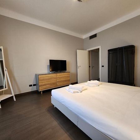 Sant' Ambrogio Flat Apartment มิลาน ภายนอก รูปภาพ